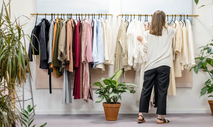 consumer_learning_how_to_create_a_sustainable_capsule_wardrobe_large_large