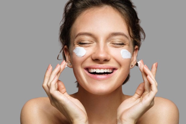10-must-have-anti-aging-skin-car-removebg-preview